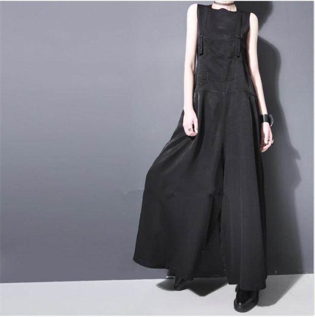 レディースサロペット ワイドパンツ ロング丈 無地 ポケット付き オールインワン オーバーオール つなぎ オールシーズン 大人可愛い シンプル カジュアルコーデ 大人女子 お洒落 おしゃれ ラフ メンズライク ボーイッシュ ルーズ ゆる ゆったり モード系 韓国 オルチャン