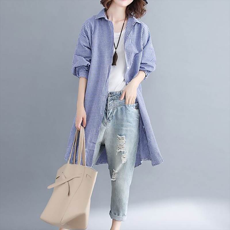 乐天商城 - オーバーサイズ ギンガムチェック ロングシャツ レディース トップス 膝丈 チュニック フロントボタン 前開き 襟付き ドロップショルダー 長袖 薄手 羽織り ゆったり 体型カバー フリ 大人可愛い 韓国 オルチャン 個性的 デザイン おしゃれ