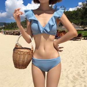 レディース 水着 フリル 2点セット セパレート ビキニ 魅せ 盛れる セクシー シンプル モード系 スタイリッシュ 華やか おしゃれ 2代 3代 スタイルアップ 海 プール 個性的 ビーチ M L XL ブラック ブルー イエロー お出かけ 休日 アウトドア リゾー 韓国 オルチャン