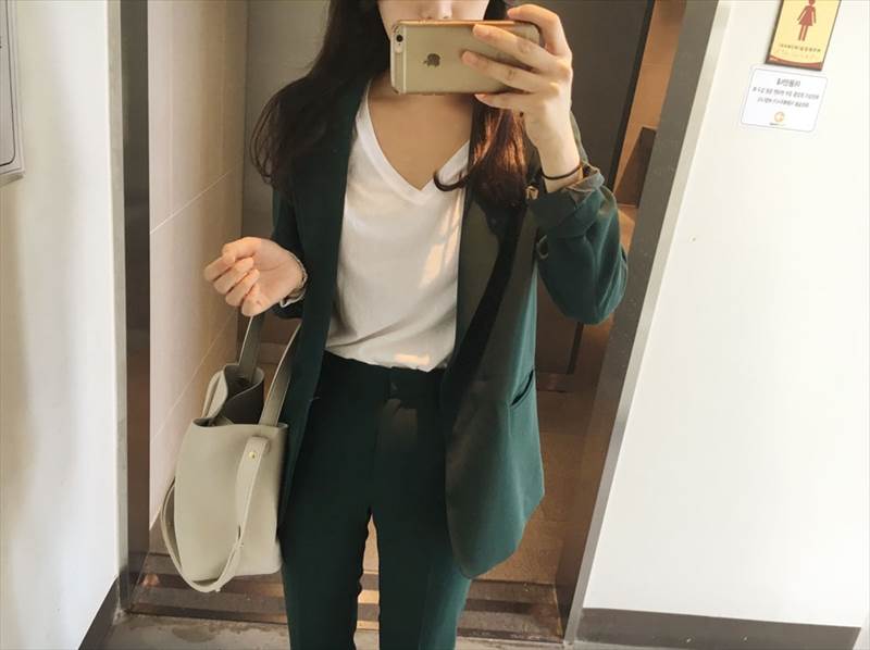 ボトムス アウター セットアップ ジャケット スーツ クロップドパンツ アンクル丈 袖あり 長袖 襟付き 綿 上下セット 2点セット かわいい 大人可愛い きれいめ シンプル カジュアル 上品 おしゃれ お洒落 大人女子 無地 春 1代 2代 オフィス ビジネス 韓国 オルチャン