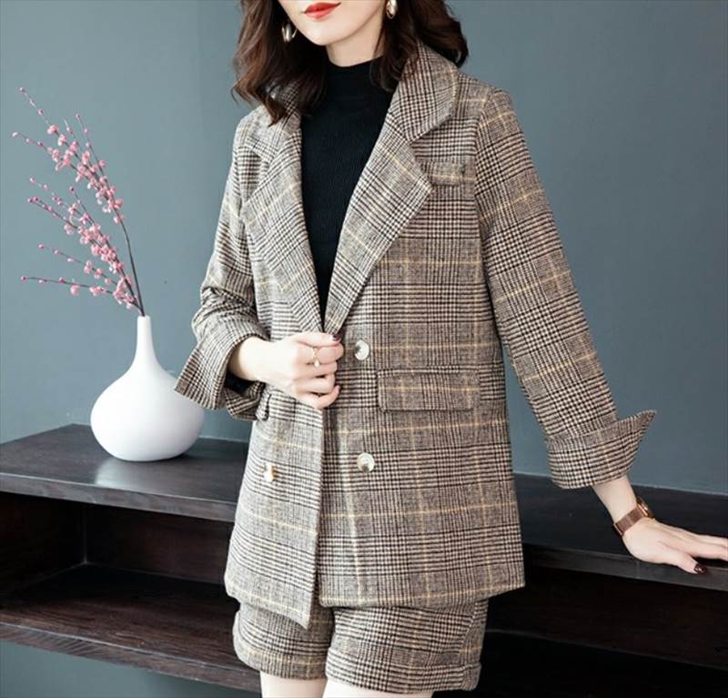 レディース セットアップ ジャケット ズボン ショート丈 長袖 Vネック 襟付き ストレート ポケット ハイウエスト 前開き 厚手 上下セット 2点セット かわいい 大人可愛い きれいめ シンプル カジュアル セットアップ 上品 おしゃれ 大人可愛い オルチャン 個性的 送料無料