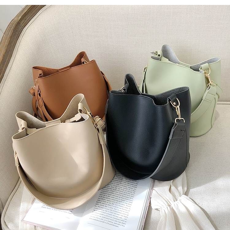 乐天商城 - バッグ レディースバッグ ショルダーバック ハンドバッグ 2way バケツ型 かわいい 大人可愛い きれいめ シンプル おしゃれ お洒落 無地 1代 2代 3代 4代 レディース デート お出かけ オールシーズン 大きめ 色展開 ブラック グリーン ブラウン カーキ