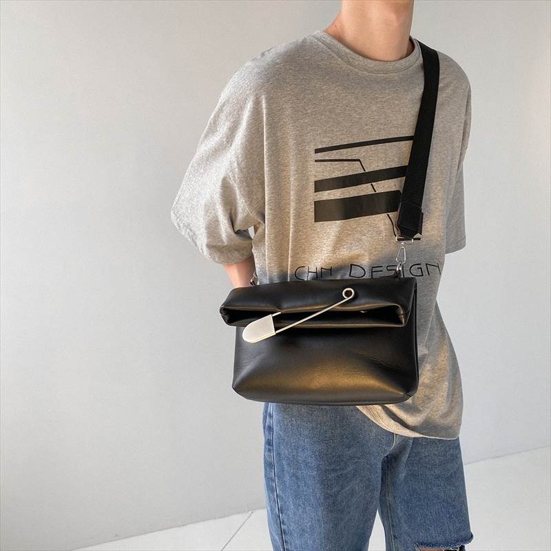 バッグ バック カバン かばん 鞄 bag レディース メンズ メンズライク レディースバッグ レディースバック ショルダーバッグ ショルダーバック ママバッグ 斜めがけバッグ 斜め掛けバッグ 肩がけバック 肩掛けバック 機能性 便利 個性的 バッグ 軽量 軽い かわいい