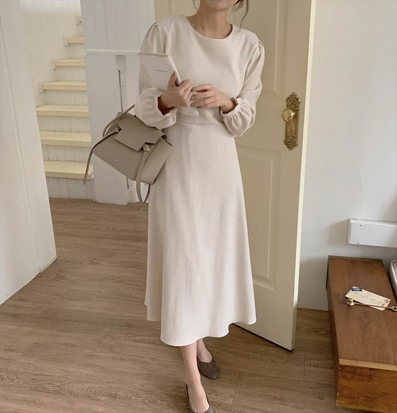 ワンピース ロングスカート ロング丈 袖あり 長袖 Uネック Aライン バックリボン ハイウエスト かわいい 大人可愛い きれいめ シンプル カジュアル おしゃれ お洒落 メンズライク ガーリー 無地 春 秋 1代 2代 3代 レディース デート お出かけ フ 韓国 オルチャン
