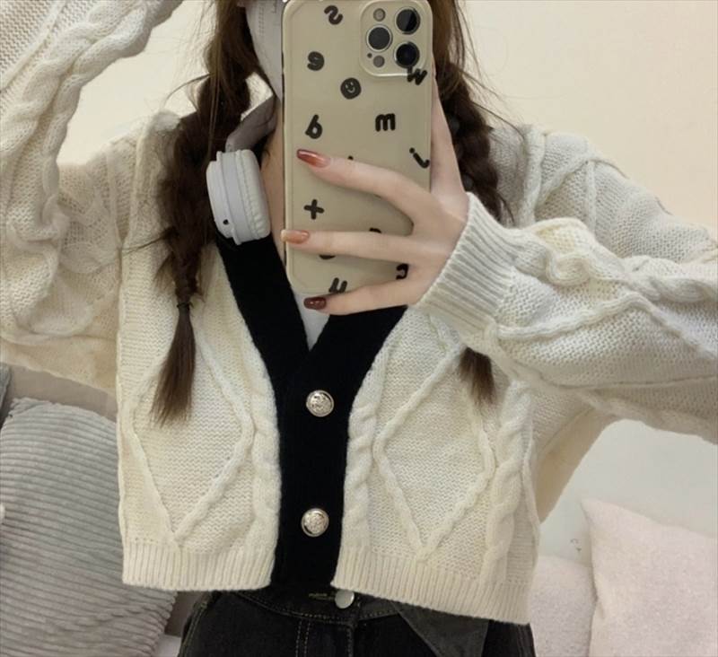 トップス ニットソー カーディガン ショート ショート丈 袖あり 長袖 萌袖 Vネック 襟なし ストレート ハイウエスト 前開き ケーブルニット 厚手 かわいい 大人可愛い きれいめ シンプル カジュアル 大人 上品 おしゃれ お洒落 大人可愛い 大 韓国 オルチャン