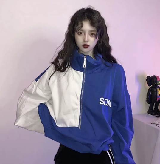 レディース アウター ジャンパー ブルゾン 上着 ショート丈 長袖 襟付き ボリューム袖 ワイド ファスナー 個性的 M L XL 2XL 青 黒 かわいい 大人可愛い シンプル カジュアル おしゃれ かっこいい 韓国 オルチャン ボーイッシュ スポーティー ブルゾン ロゴ 春 秋