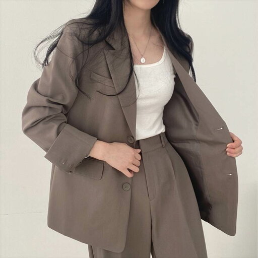 レディース セットアップ トップス ボトムス スーツ ジャケット パンツ ロング丈 長袖 襟付き ポケット ワイド ツーピース 送料無料 個性的 S M L ベージュ 茶 黒 きれいめ シンプル カジュアル 大人 おしゃれ かっこいい 大人女子 クール 韓国 オルチャン スーツ 無地 春 秋 レディース セットアップ トップス ボトムス スーツ ジャケット パンツ ロング丈 長袖 襟付き ポケット ワイド ツーピース 送料無料 個性的 S M L ベージュ 茶 黒 きれいめ シンプル カジュアル 大人 おしゃれ かっこいい 大人女子 クール 韓国 オルチャン スーツ 無地 春 秋