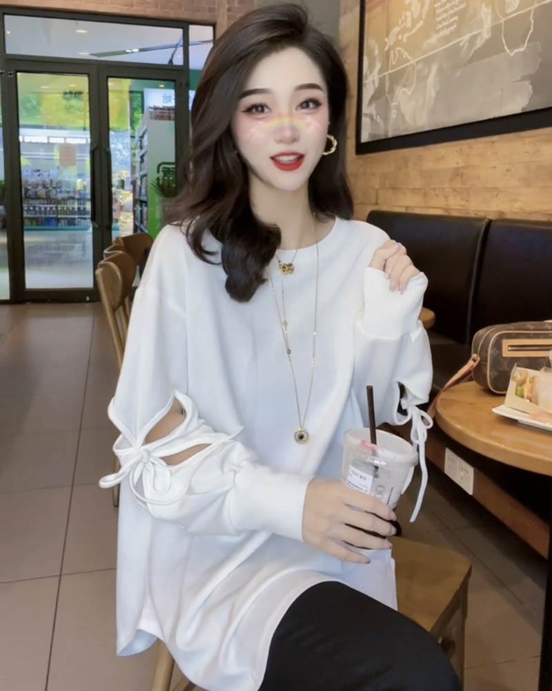 樂天商城 - 初秋長袖ラウンドネック Tシャツ女性無地ルーズオールマッチボトムトップトレンド トップス 白シャツ ミディアム丈 長袖 ラウンドネック ストレート リボン 大人可愛い きれいめ シンプル カジュアル 大人 おしゃれ 大人女子 こなれ感 ラフ 無地 秋 1代 韓国 オルチャン