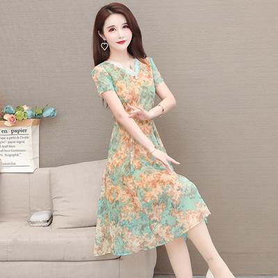 花柄ワンピース ワンピース フレアワンピース ワンピドレス 膝丈 ひざ丈 袖あり 半袖 Vネック フレア Aライン シフォン かわいい 大人可愛い きれいめ シンプル カジュアル 大人 上品 おしゃれ お洒落 大人可愛い 大人女子 こなれ感 キュ 韓国 オルチャン
