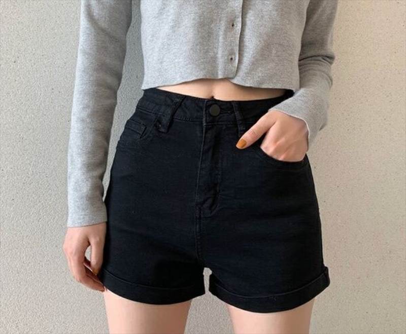 Short Pants - ボトムス パンツ ズボン ショートパンツ ショート ショート丈 スリム タイト 細身 ポケット ハイウエスト デニム ブルーデニム カラーデニム 薄手 かわいい 大人可愛い シンプル カジュアル 大人 おしゃれ お洒落 大人可愛い 大人女子 こなれ感 韓国 オルチャン