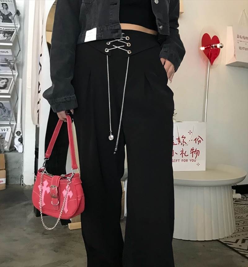 樂天商城 - チェーン ボトムス パンツ ズボン ストレートパンツ ロング ロング丈 ストレート ウエストマーク ポケット ハイウエスト 薄手 かわいい 大人可愛い きれいめ シンプル カジュアル 大人 上品 おしゃれ お洒落 かっこいい 大人可愛い 大人女子 韓国 オルチャン