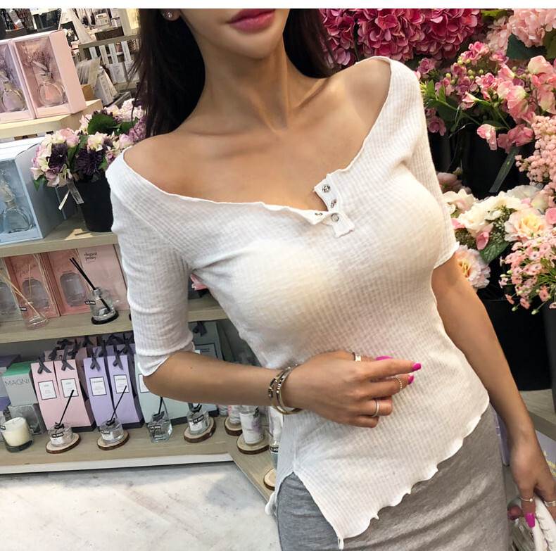 T-Shirts - トップス Tシャツ 袖あり 半袖 ラウンドネック スリム タイト 細身 綿 かわいい 大人可愛い きれいめ シンプル カジュアル 大人 上品 おしゃれ レトロ 大人可愛い 大人女子 こなれ感 都会的 ベーシック イベント 個性的 トップス 無地 春 夏 韓国 オルチャン