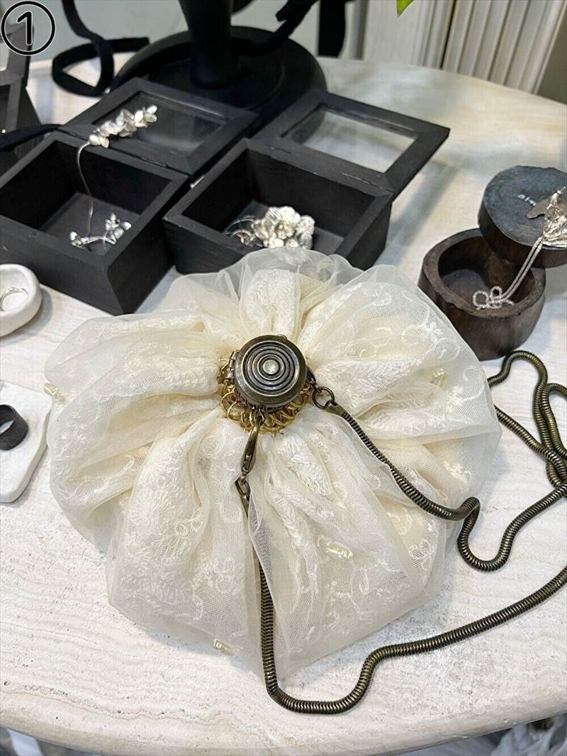 ショルダーバッグ バッグ バック レディースバッグ 斜めがけ 斜め掛け 肩がけ 肩掛け コンパクト 軽量 ..