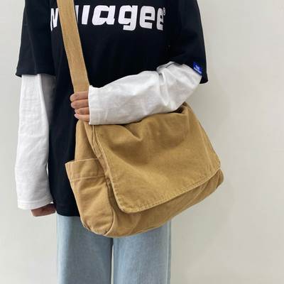バッグ カバン レディース ショルダー 肩がけ 大容量 多収納 便利 ポケット A4 大きい フリーサイズ ブラック グレー カーキ アーミーグリーン かわいい 大人可愛い シンプル カジュアル お洒落 ボーイッシュ 春 夏 秋 冬 個性的 バッグ デート 韓国 オルチャン(4.0)
