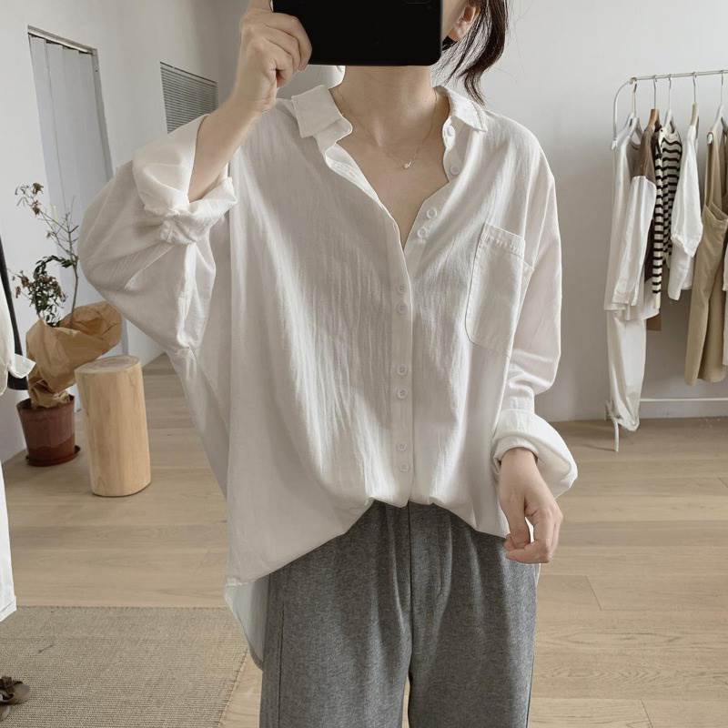 Long-Sleeved - シャツ ブラウス トップス カットソー アウター 薄手 ポケット 軽やか 羽織 ラフ レディース かわいい 大人可愛い きれいめ 上品 こなれ感 シンプル カジュアル 主役級 存在感 個性的 韓国 オルチャン デート お出かけ シャツ 前開き ミディアム丈 ボタン 襟付き