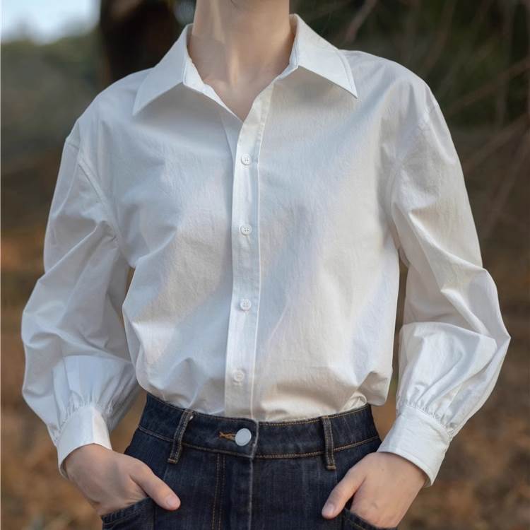 Long-Sleeved - シャツ ブラウス トップス カットソー 襟付き ポロカラー 長袖 レディース かわいい 大人可愛い きれいめ 上品 こなれ感 シンプル カジュアル 主役級 存在感 個性的 韓国 オルチャン デート お出かけ シャツ 前開き ミディアム丈 ボタン カレッジ風 クラシカル ラフ