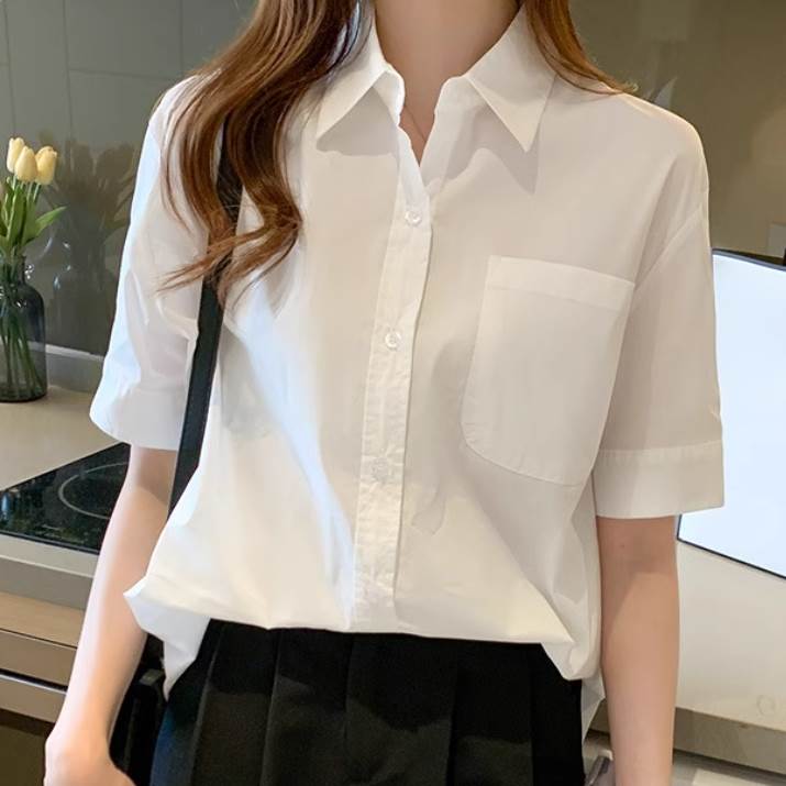 シャツ ブラウス トップス カットソー 襟付き ポロカラー 半袖 レディース かわいい 大人可愛い きれいめ 上品 こなれ感 シンプル カジュアル 主役級 存在感 個性的 韓国 オルチャン デート お出かけ シャツ 前開き ミディアム丈 ボタン カレッジ風 クラシカル ラフ