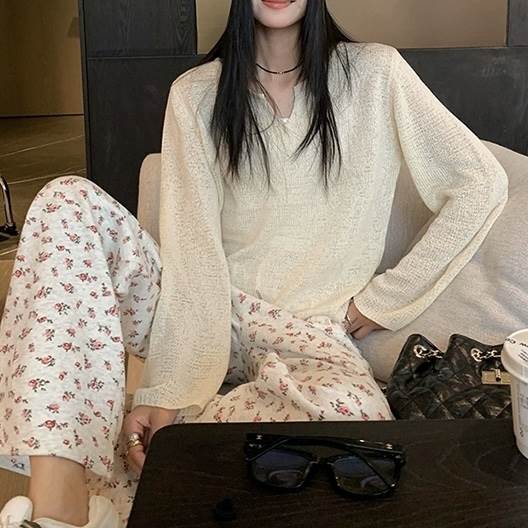Rakuten - ニットソー トップス カットソー 長袖 ワイドスリーブ レディース かわいい 大人可愛い きれいめ 上品 こなれ感 シンプル カジュアル 主役級 存在感 個性的 韓国 オルチャン デート お出かけ ニットソー ラウンドネック プルオーバー ショート丈 ゆったり ルーズ