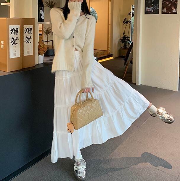 ティアードスカート ボトムス ロング丈 送料無料 ハイウエスト 脚長 ウエストゴム レディース かわいい 大人可愛い きれいめ 上品 こなれ感 シンプル カジュアル 主役級 存在感 個性的 韓国 オルチャン デート お出かけ ティアードスカート Aライン マキシ丈 ギャザーフリル