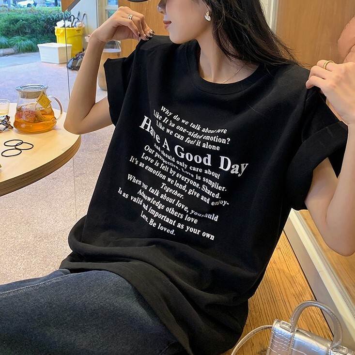 Tシャツ カットソー ブラウス トップス 半袖 ラウンドネック レディース かわいい 大人可愛い きれいめ こなれ感 シンプル カジュアル 主役級 存在感 個性的 韓国 オルチャン デート お出かけ Tシャツ プルオーバー クルーネック ストレート オーバーサイズ 5分袖