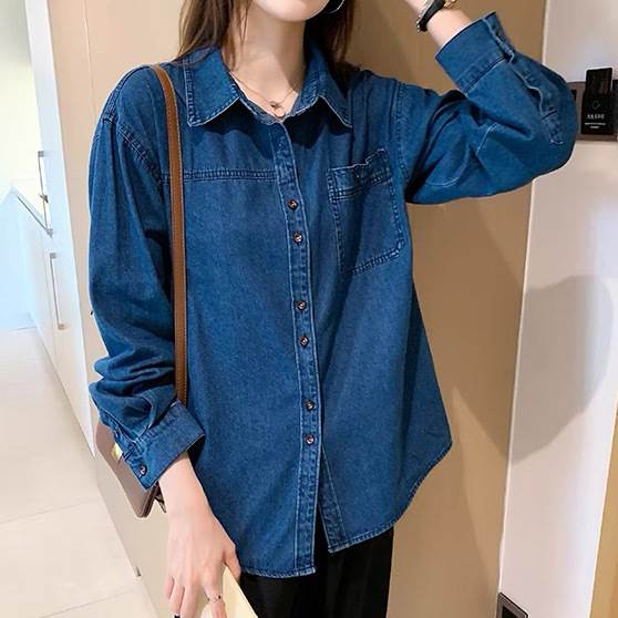 Long-Sleeved - デニムシャツ ブラウス トップス カットソー 襟付き ポロカラー レディース かわいい 大人可愛い きれいめ こなれ感 シンプル カジュアル 主役級 存在感 個性的 韓国 オルチャン デート お出かけ デニムシャツ 前開き ミディアム丈 ボタン 羽織 ストレート 上着