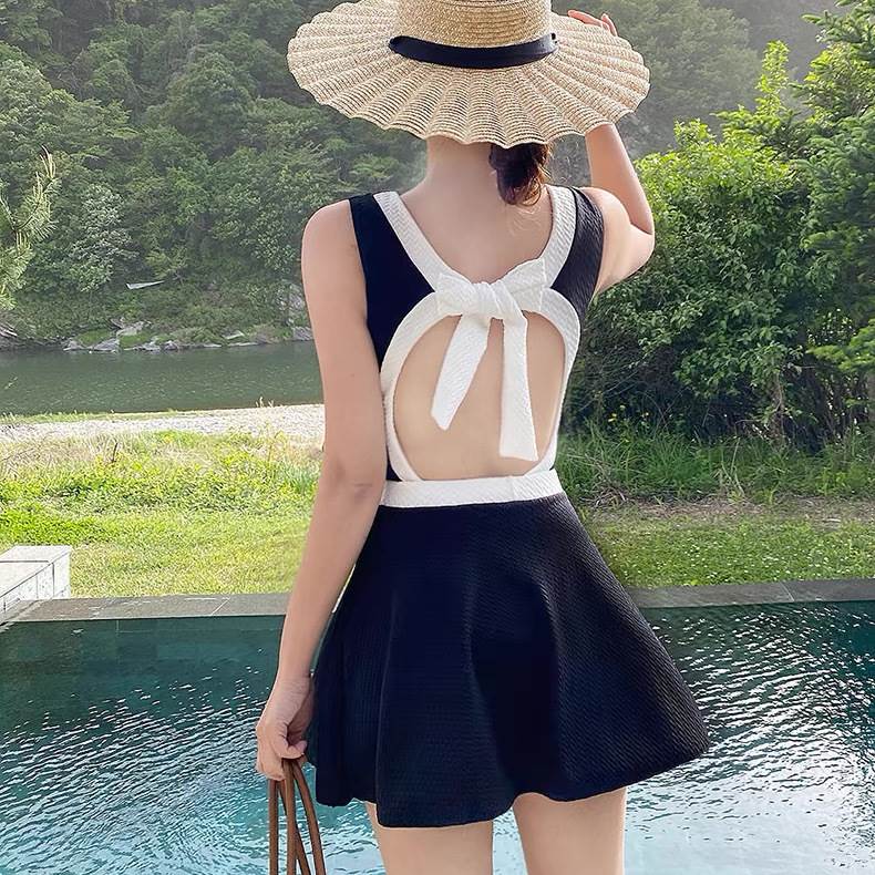 スイムウェア 水着 ワンピース フレアスカート レディース かわいい 大人可愛い きれいめ 上品 こなれ感 シンプル カジュアル 主役級 存在感 個性的 韓国 オルチャン デート お出かけ スイムウェア 脚長 スタイルアップ ハイウエスト セットアップ バックレス モテ