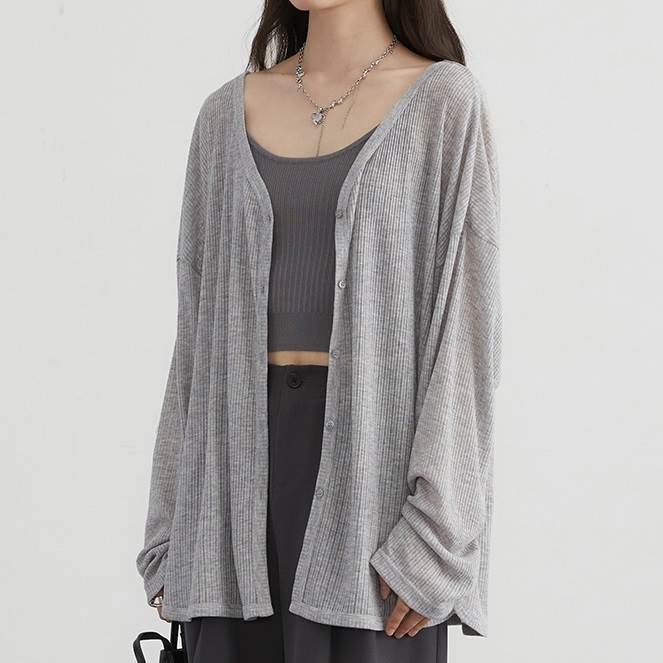 カーディガン トップス 羽織 前開き ボタン レディース かわいい 大人可愛い きれいめ 上品 こなれ感 シンプル カジュアル 主役級 存在感 個性的 韓国 オルチャン デート お出かけ カーディガン 長袖 ミディアム丈 アウター 華やか Vネック ドロップショルダー