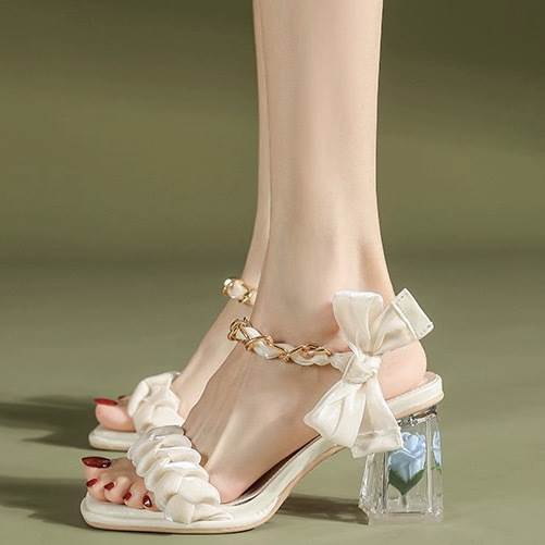 サンダル 靴 シューズ ハイヒール 太ヒール オープントゥ スクエアトゥ クリアヒール レディース かわいい 大人可愛い きれいめ こなれ感 シンプル カジュアル 主役級 存在感 個性的 韓国 オルチャン デート 7cmヒール 痛くない 歩きやすい 履きやすい 安定性