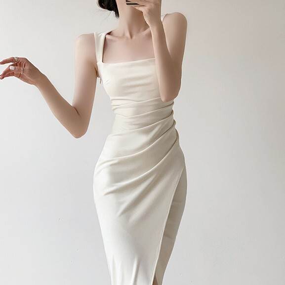 ワンピース ドレス スカート ミモレ丈 ロング丈 ノーカラー スクエアネック レディース かわいい 大人可愛い きれいめ こなれ感 シンプル カジュアル 主役級 存在感 個性的 韓国 オルチャン デート お出かけ ワンピース ファスナー ウエストマーク ノースリーブ