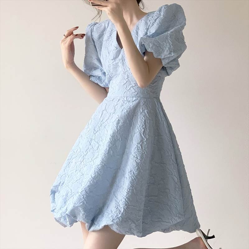 樂天商城 - ワンピース ドレス スカート 半袖 パフスリーブ レディース かわいい 大人可愛い きれいめ 上品 こなれ感 シンプル カジュアル 主役級 存在感 個性的 韓国 オルチャン デート お出かけ ワンピース ミニ丈 ショート丈 ハイウエスト Aライン Vネック 薄手 ファスナー