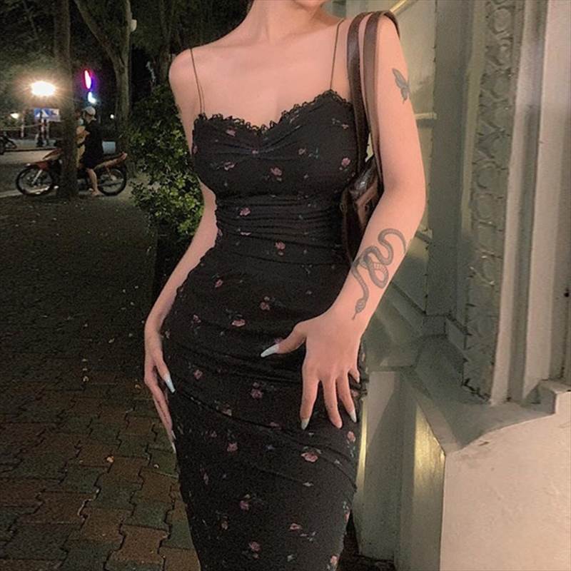 樂天商城 - キャミソールワンピース ロング丈 ミモレ丈 ドレス レディース かわいい 大人可愛い きれいめ 上品 こなれ感 シンプル カジュアル 主役級 存在感 個性的 韓国 オルチャン デート お出かけ キャミソールワンピース オールインワン ノーカラー ノースリーブ スリム