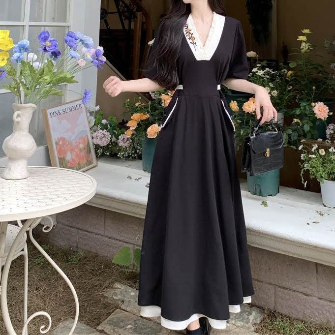 樂天商城 - ワンピース ドレス スカート 半袖 Aライン フレア 脚長 刺繍 ハイウエスト レディース かわいい 大人可愛い きれいめ 上品 こなれ感 シンプル カジュアル 主役級 存在感 個性的 韓国 オルチャン デート お出かけ ワンピース 5分袖 ロング丈 Vネック 華やか フリル
