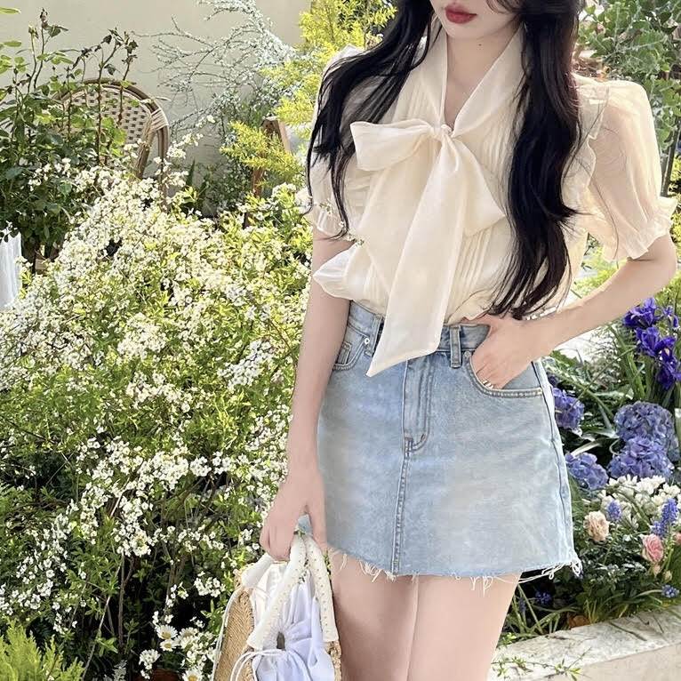 レディース シャツ トップス 半袖 ベルスリーブ Vネック 蝶ネクタイ リボン フリル スリム 細身 きれい..