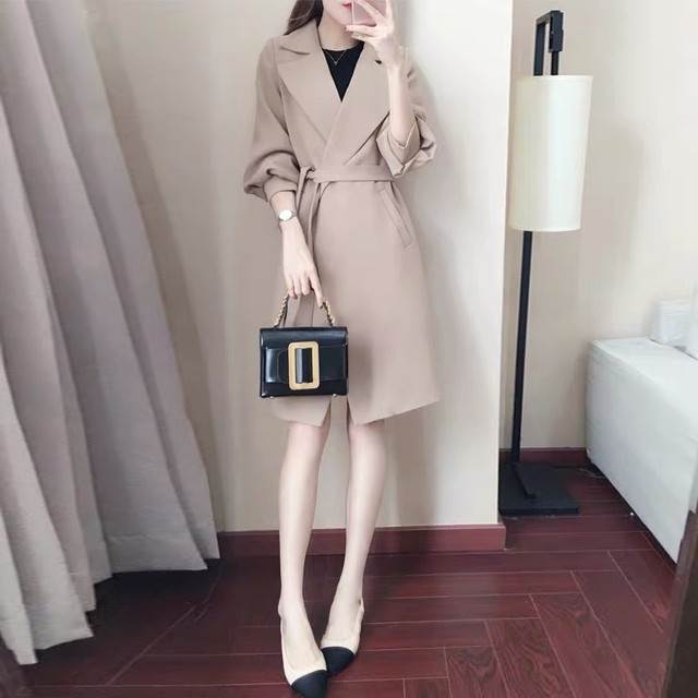 乐天商城 - レディース ロング コート ジャケット チェスター 黒 春 秋 冬 ウエストリボン ボリューム袖 開襟 暖かい 大人 可愛い 上品 通勤 通学 OL オフィス 学生 きれいめ かっこいい シンプル 大人可愛い 韓国 オルチャン 個性的 デザイン おしゃれ