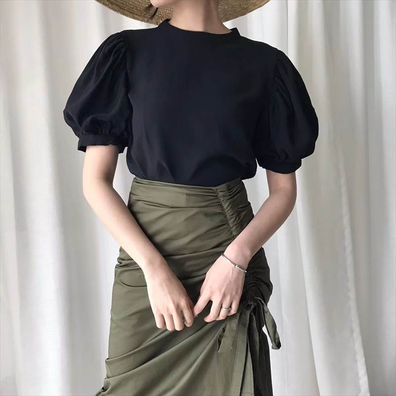 レディース パフスリーブ シンプル Tシャツ トップス 半袖 ハイネック 大人 可愛い きれいめ シンプル おしゃれ キュート フォーマル 無地 春 夏 ママ ビジネス OL 通勤 学生 通学 デート お出かけ 女子会 休日 着回し 普段使い モテ 白 黒 個性的 人気 韓国 オルチャン