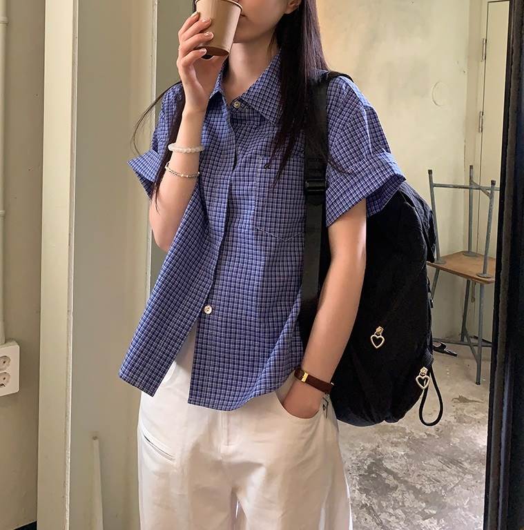 乐天商城 - チェック柄 半袖 シャツ レディース トップス 羽織 ミディアム 襟付き 角襟 ポロカラー ポケット 前開き ボタン かわいい 大人可愛い シンプル カジュアル おしゃれ こなれ感 個性的 存在感 チェック 格子柄 春 夏 ママ 通勤 学生 学校 通学 デート 韓国 オルチャン