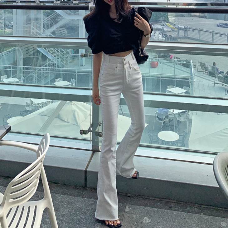 Bell Bottom Jeans - デニムパンツ ボトムス フルレングス ハイウエスト ジーンズ レディース かわいい 大人可愛い きれいめ 上品 こなれ感 シンプル カジュアル 主役級 存在感 個性的 韓国 オルチャン デート お出かけ デニムパンツ フレア ストレート ポケット ファスナー ベルボトム