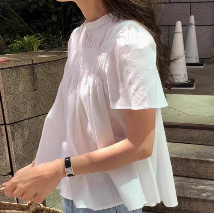 樂天商城 - トップス シャツ ブラウス Yシャツ 半袖 ボリューム袖 パフスリーブ 萌袖 フリル袖 セミハイネック 裾ワイド フェミニン プリーツ タック タックプリーツ レース 刺繍 シフォン フリル かわいい 大人可愛い シンプル カジュアル ラフ クラシカル ナ 韓国 オルチャン