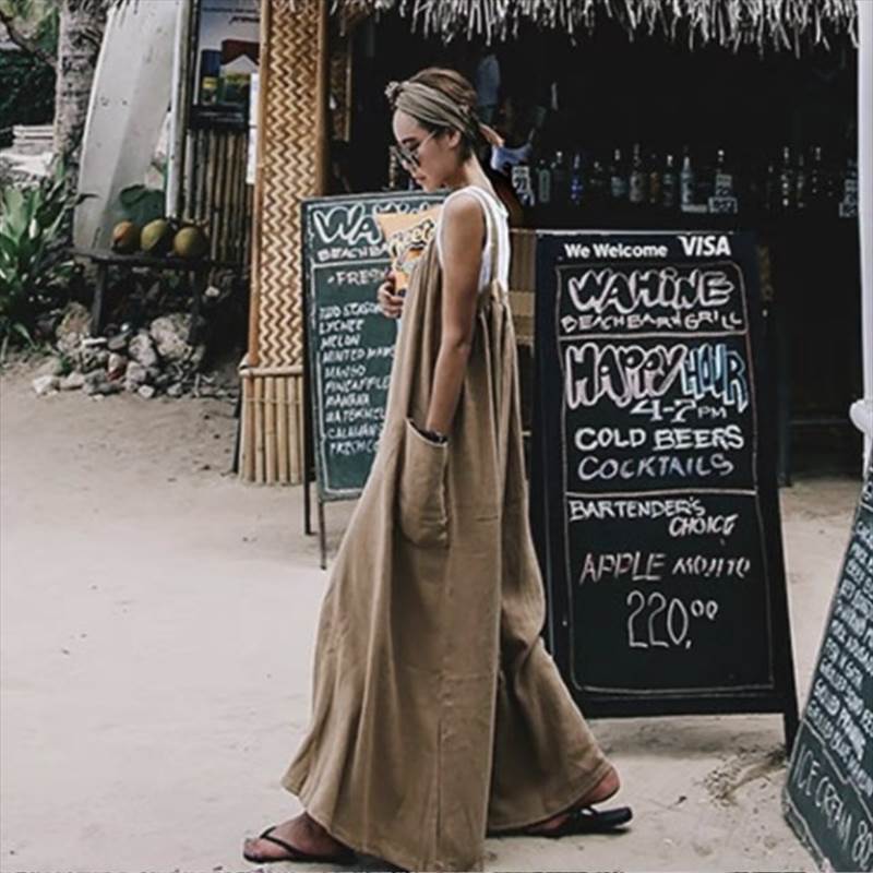 ゆったりとしたストレートパンツが特徴で、シンプルながらもきれいめな印象を演出します。ポケットが付いているので、機能性も抜群です。色展開 ブラック ブラウンサイズ S M L XLサイズ(cm)S /着丈 125 /バスト 106 /肩幅 2...