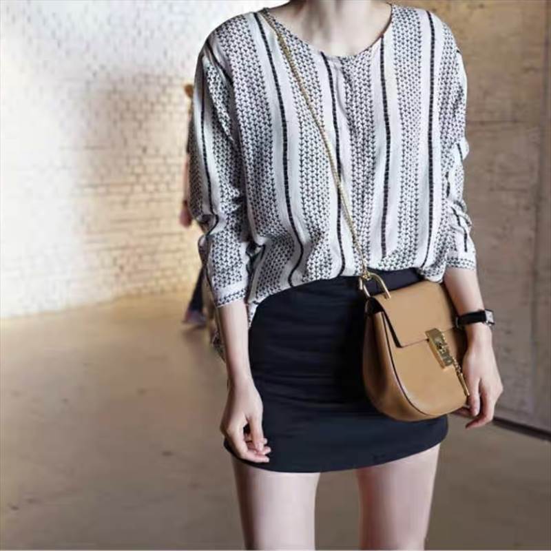 トップス韓国風オルチャンシャツブラ...