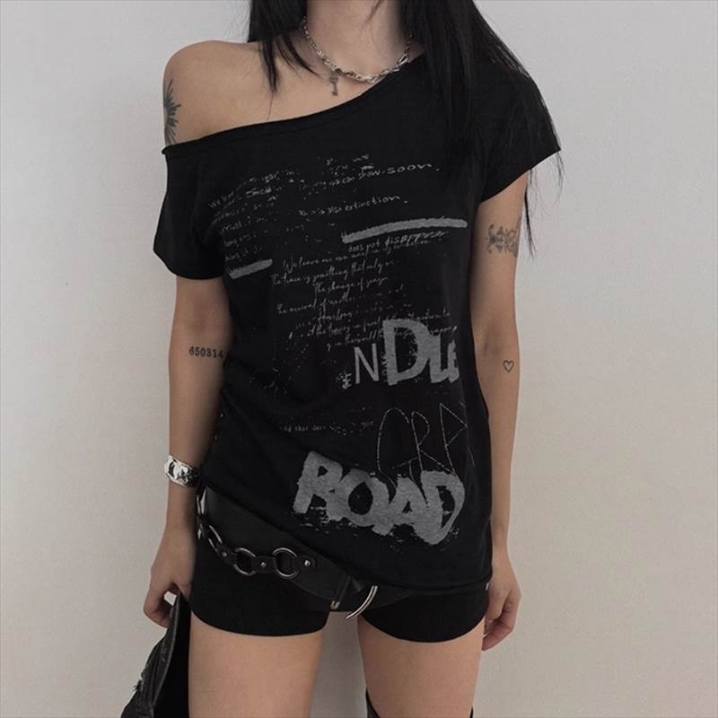 レディース トップス カットソー Tシャツ 半袖 ワンショルダー 襟なし ノーカラー ストレート アメカジ シンプル カジュアル かっこいい こなれ感 ラフ クール 都会的 アメリカン アクティブ ロゴ 夏 ママ 大人 送料無料 個性的 トップス 学生 学校 通学 韓国 オルチャン