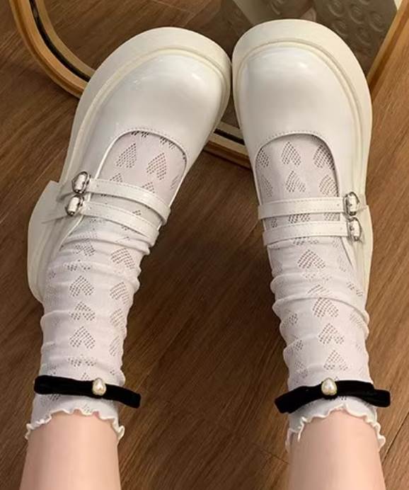 レディース ローファー 通学 制服 学校 ボリューム 太ヒール 厚底 ウェッジソール スクエアトゥ 甲高 ビジュー ラメ 美脚 脚長 レザー フェイクレザー かわいい 大人 きれいめ シンプル カジュアル おしゃれ かっこいい 送料無料 個性的 ブーツ フォーマル 韓国 オルチャン