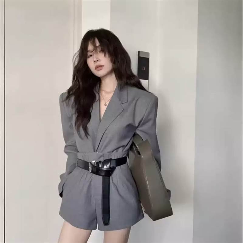 セットアップ 定番 ボトムス パンツ ジャケット ズボン スーツ ストレートパンツ ハーフパンツ 袖あり 長袖 襟付き ゆったり ストレート Iライン 前開き 上下セット 2点セット ツーピース きれいめ シンプル カジュアル 大人 大人カジュアル 韓国 オルチャン