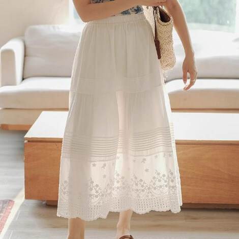 レディース スカート ボトムス ロングスカート ロング Aライン 切り替え ティアード フェミニン レース 刺繍 ハイウエスト ウエストゴム 透け感 かわいい 大人可愛い きれいめ シンプル カジュアル 上品 おしゃれ こなれ感 ガーリー エレガ 韓国 オルチャン