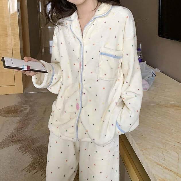 乐天商城 - セットアップ レディース トップス パンツ ルームウェア パジャマ ストレートパンツ 長袖 ラウンドネック 襟付き ふわふわ ポケット ハイウエスト 前開き 伸縮性 ベルベット ストレッチ かわいい 大人可愛い きれいめ シンプル カジュアル お 韓国 オルチャン