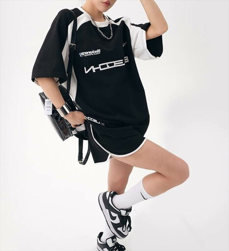 セットアップ ロゴ Tシャツ ショートパンツ 2点セット 上下セット レディース トップス パンツ ボトムス ルームウェア ジャージ 部屋着 ショート 膝上 丈長 半袖 5分袖 ラウンドネック オーバーサイズ サイドスリット バイカラー 配色 かわいい 大人可愛い カジュアル セットアップ ロゴ Tシャツ ショートパンツ 2点セット 上下セット レディース トップス パンツ ボトムス ルームウェア ジャージ 部屋着 ショート 膝上 丈長 半袖 5分袖 ラウンドネック オーバーサイズ サイドスリット バイカラー 配色 かわいい 大人可愛い カジュアル