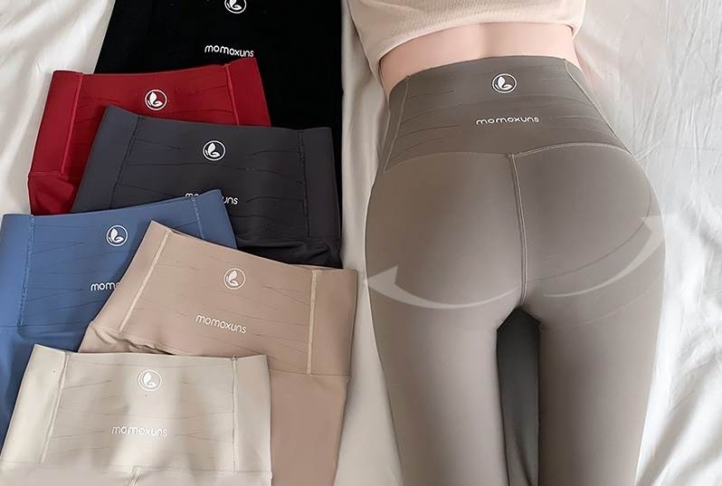Nylon, Rayon, Polyester - 2タイプ あったかい 裏起毛 九分丈 レギンス レディース パンツ ボトムス インナー 9分丈 タイト スリム 細身 ふわふわ ハイウエスト ウエストゴム 伸縮性 ストレッチ かわいい 大人可愛い シンプル カジュアル おしゃれ こなれ感 バックプリント ロゴ 春 秋 冬 ママ