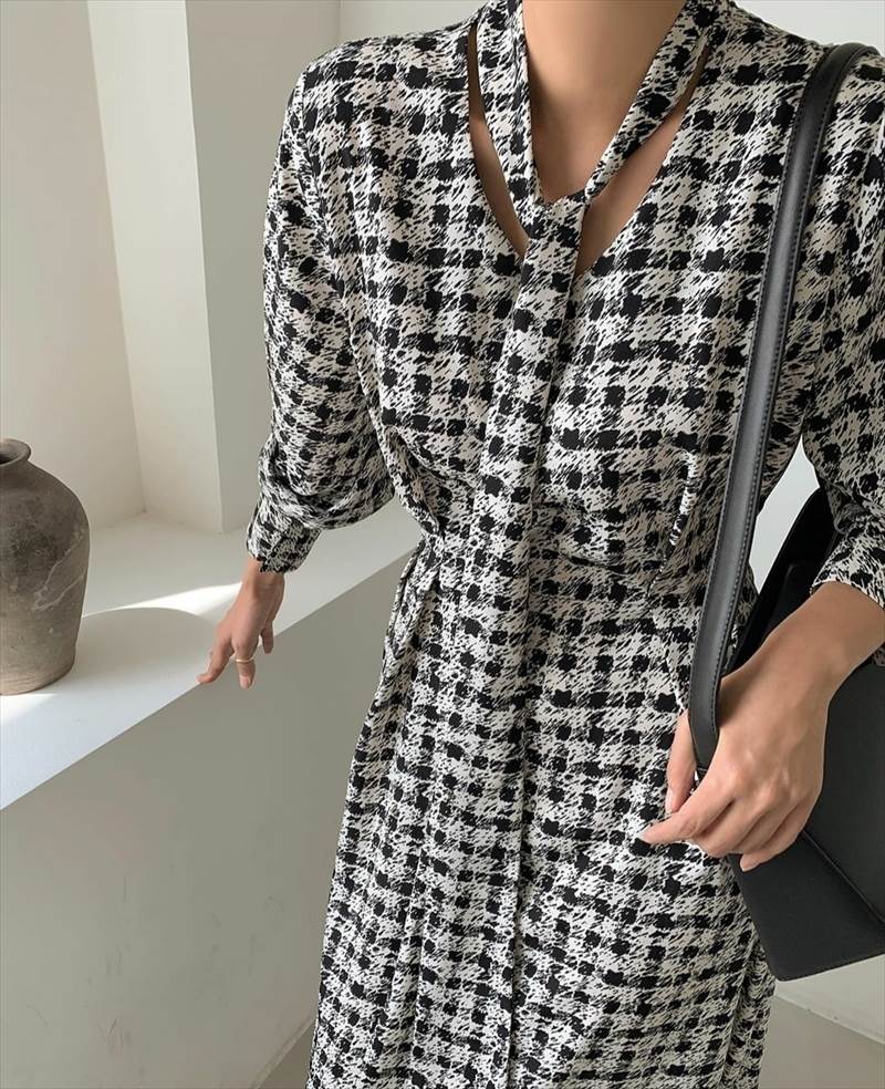 樂天商城 - レディース 格子 柄 ミドル丈 ワンピ ワンピース 人気 通販 おすすめ ミモレ丈 袖あり 長袖 ボリューム袖 Vネック 大人 かわいい シンプル おしゃれ シンプル キュート 春 秋 1代 2代 3代 4代 デート旅行 通勤 通学 お出かけ 女子会 休日 フ 韓国 オルチャン