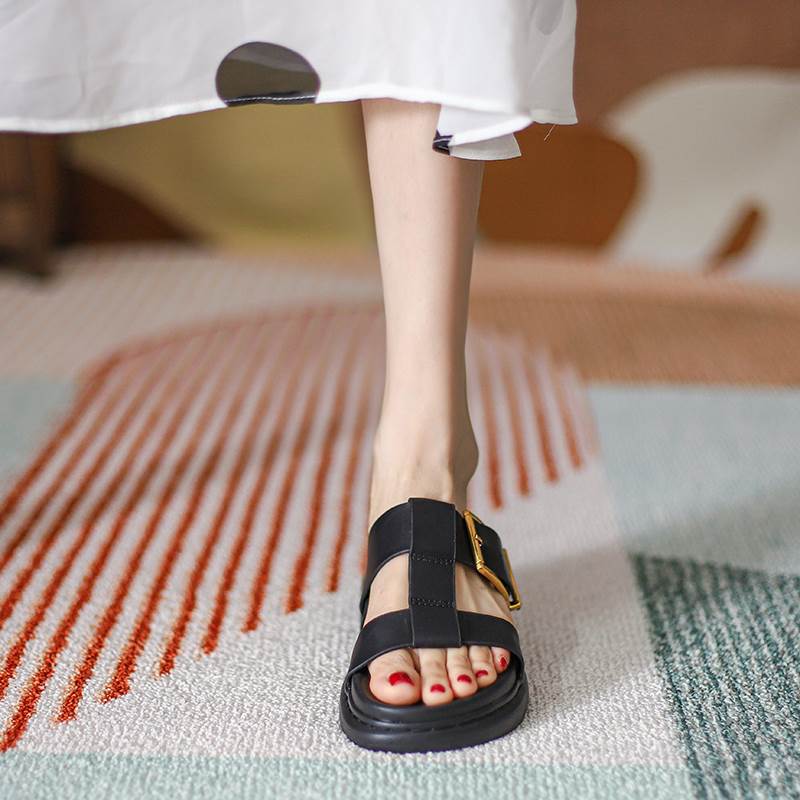 樂天商城 - サンダル レディース フラット ぺたんこ プラットフォーム 厚底 ゴールド 金具 ベルト バックル レザー オープントゥ ラウンドトゥ 滑り止め カジュアル シンプル おしゃれ お洒落 履きやすい 歩きやすい 大人 かわいい 可愛い 大人女子 通勤 通学 学生 お出かけ デート