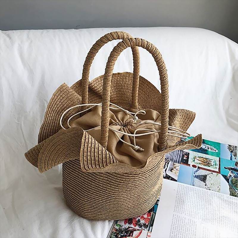 かご バッグ レディース 大人 上品 巾着 ハンドバッグ 春 夏 個性的 可愛い カーキ ブルー フリル カジュアル ナチュラル シンプル ガーリー ママ 通勤 通学 学生 大学生 キャンパス 休日 レトロ おしゃれ 旅行 海 ビーチ プール アジアン こなれ感 抜け感 普段使い 楽ちん